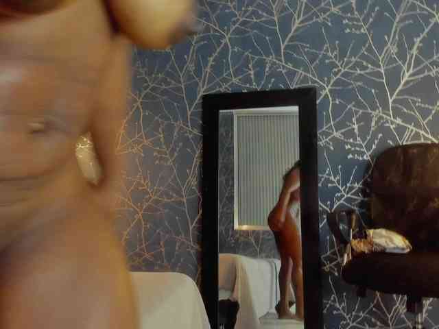 miagutierrez11 webcam