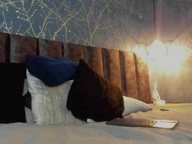 miagutierrez11 webcam