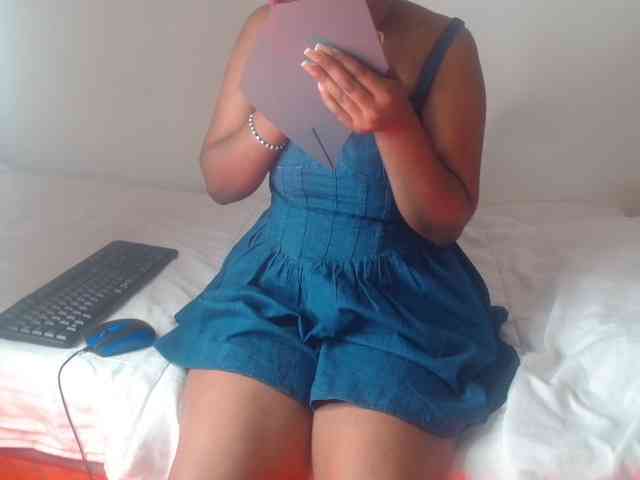 AshleyT255 webcam