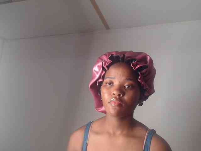 AshleyT255 webcam
