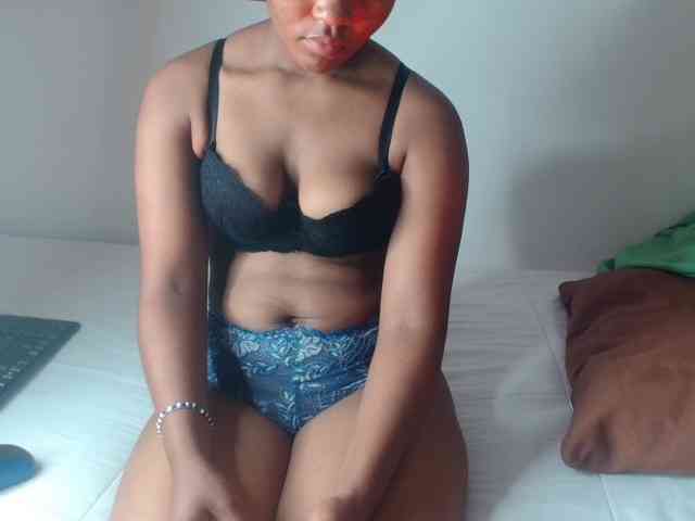 AshleyT255 webcam