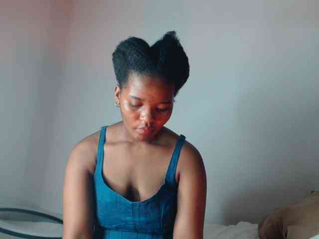 AshleyT255 webcam