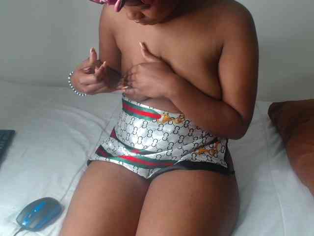 AshleyT255 webcam