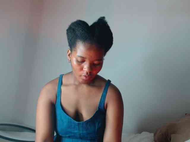 AshleyT255 webcam