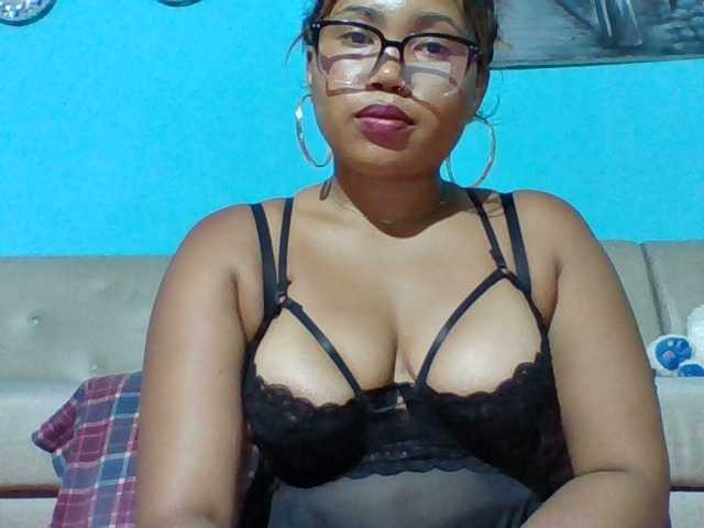 Vanylliah's BongaCams show and profile