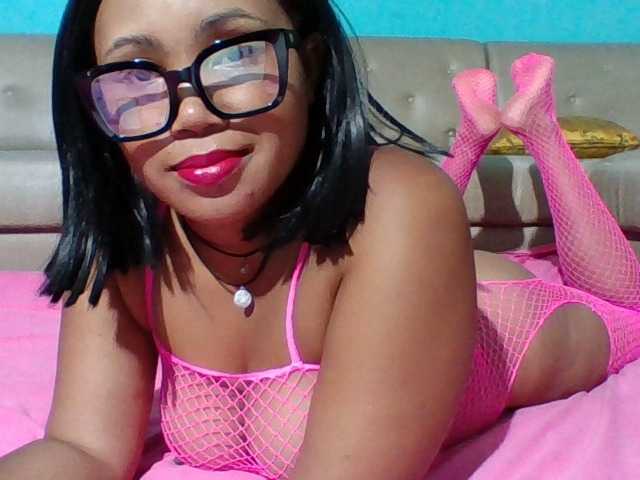 Vanylliah's BongaCams show and profile