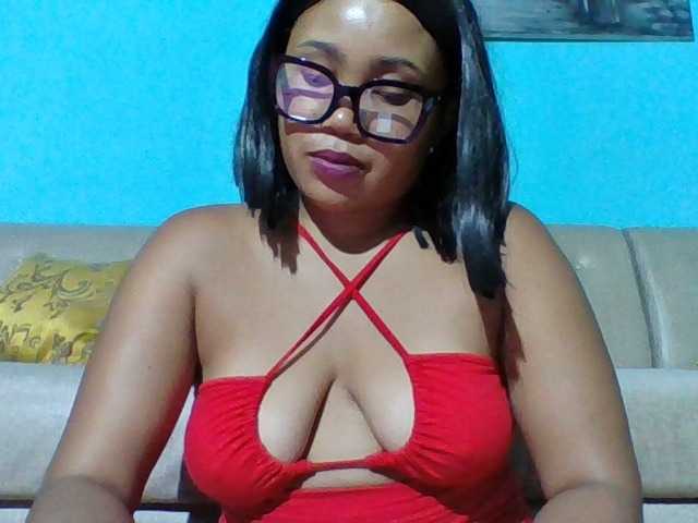 Vanylliah's BongaCams show and profile