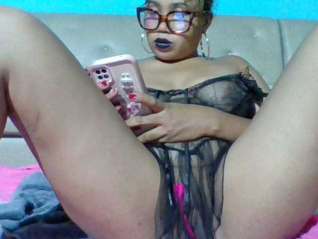 Vanylliah's BongaCams show and profile