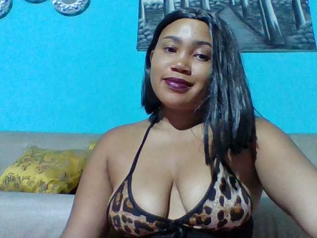 Vanylliah's BongaCams show and profile