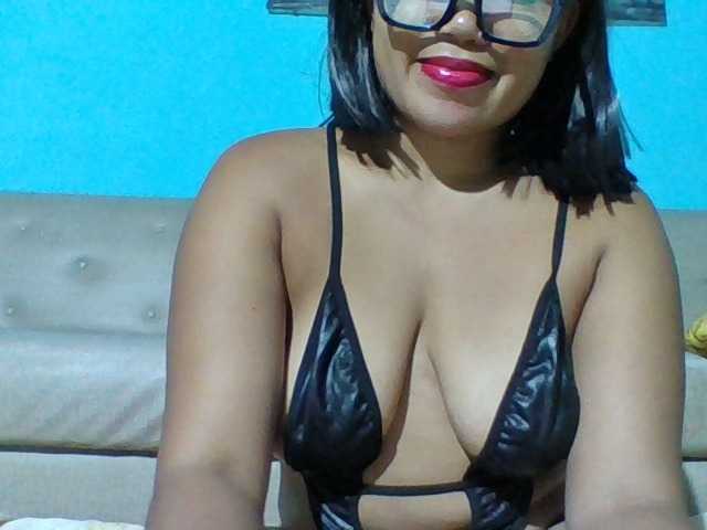 Vanylliah's BongaCams show and profile