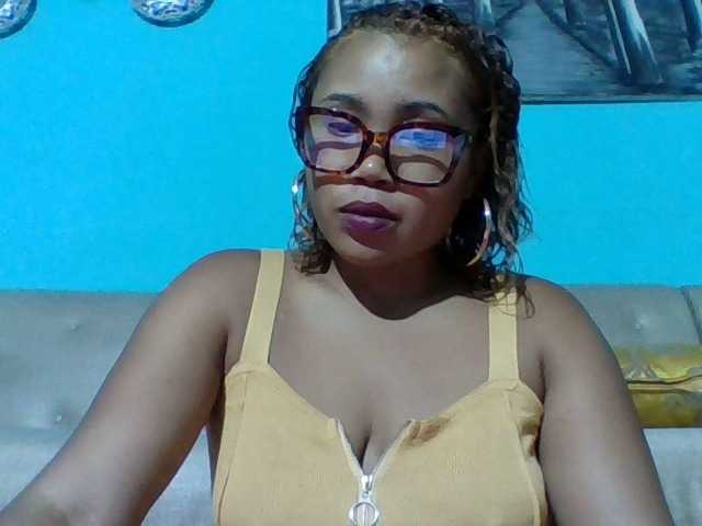 Vanylliah's BongaCams show and profile