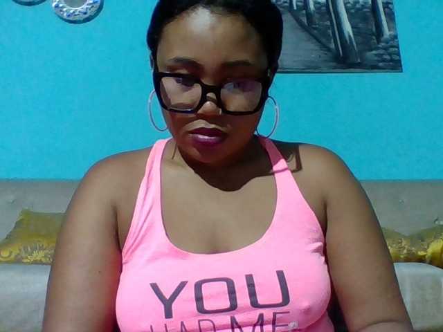 Vanylliah's BongaCams show and profile