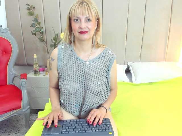 paultte's BongaCams show and profile