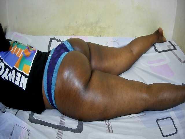 bigass-choco's BongaCams show and profile