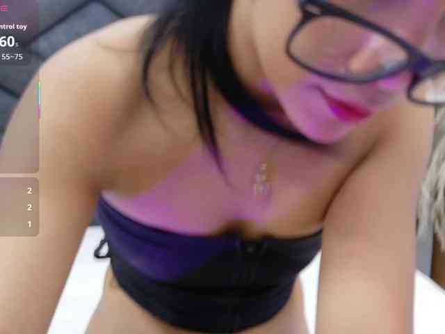 Amy-Dowson webcam