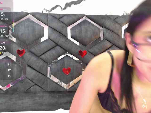 Amy-Dowson webcam