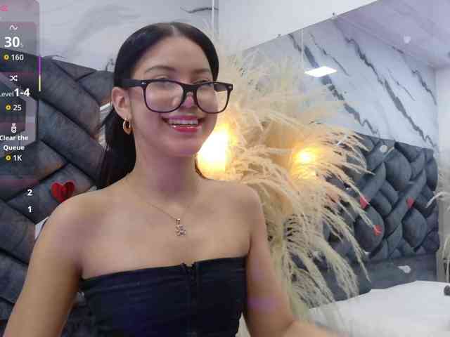 Amy-Dowson webcam