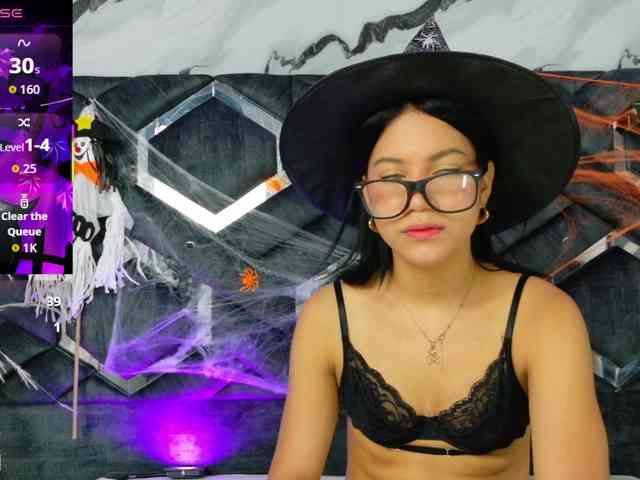 Amy-Dowson webcam
