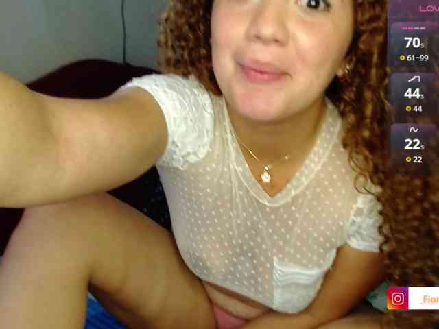 Fiorela Live Webcam on BongaCams