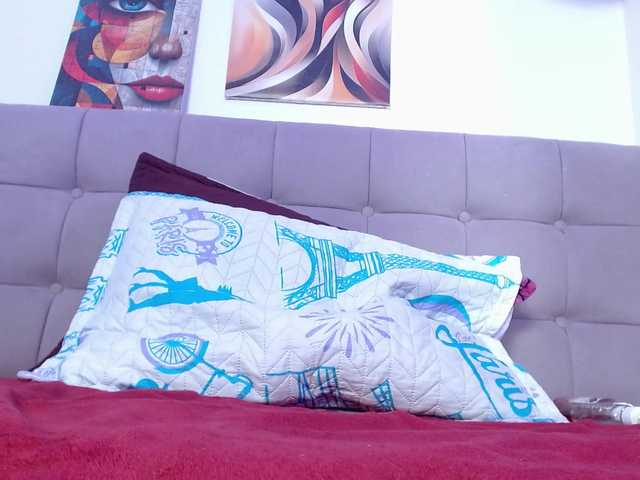 Karol-wish's BongaCams show and profile