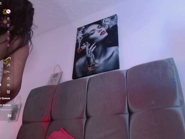 Karol-wish's BongaCams show and profile