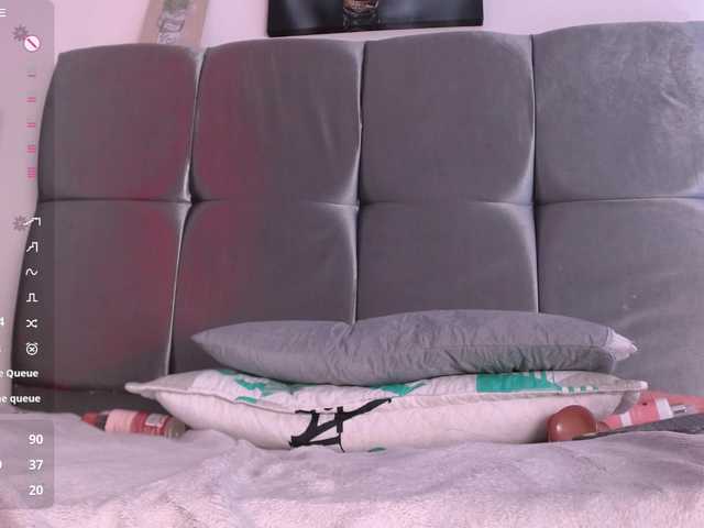 Karol-wish's BongaCams show and profile