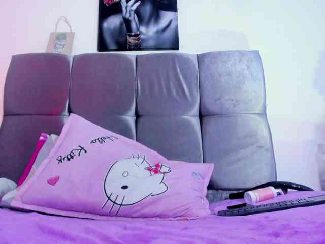 Karol-wish Live Webcam on BongaCams