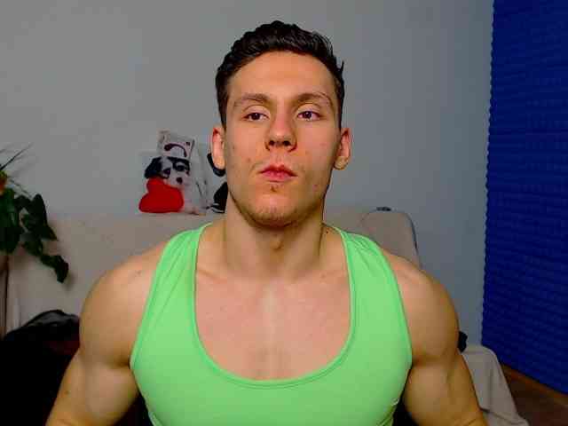 ZeinMiracles Live Webcam on {site_name}