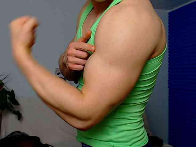 ZeinMiracles Live Webcam on {site_name}