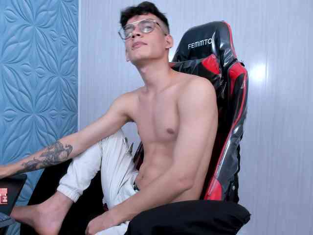 BunnyHorny69-