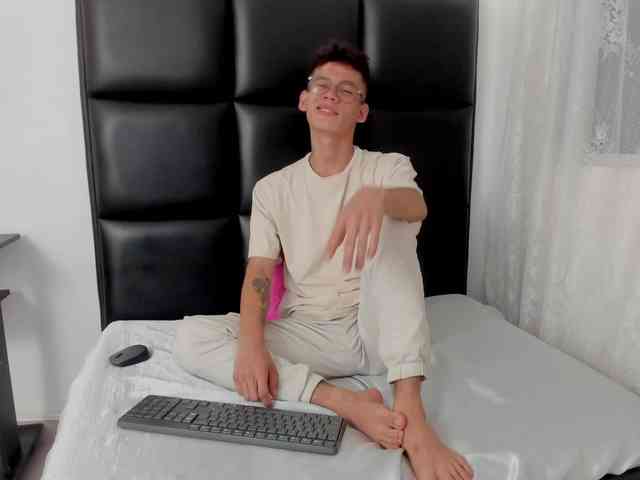 BunnyHorny69-