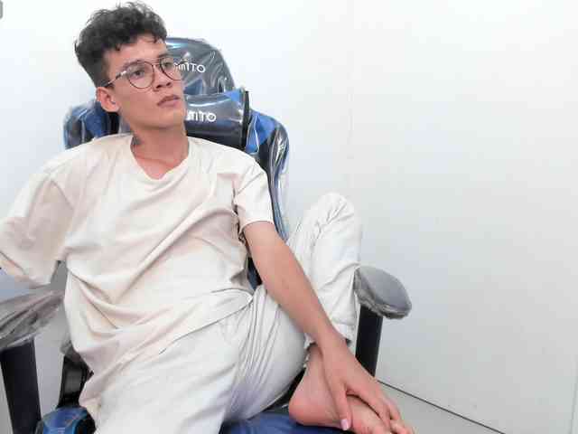 BunnyHorny69- BunnyHorny69-