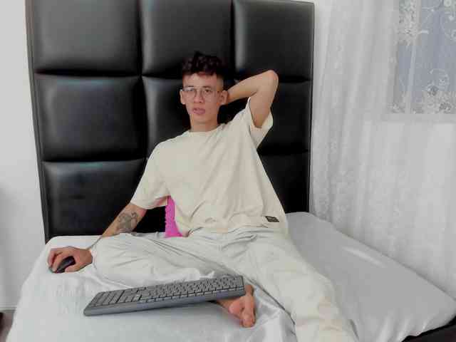 BunnyHorny69-