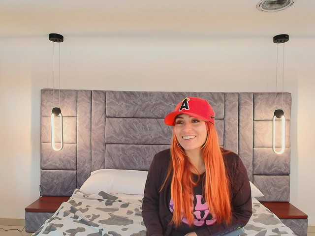 dakotra-megan's BongaCams show and profile