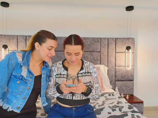 dakotra-megan's BongaCams show and profile