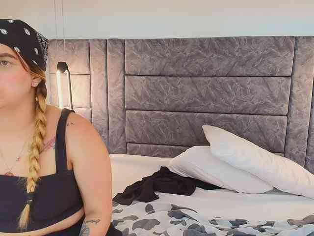 dakota_megan webcam