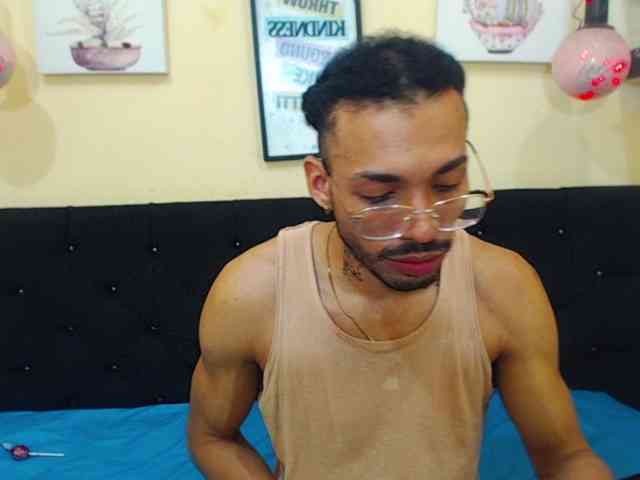 daanielbigcock Live Webcam on BongaCams