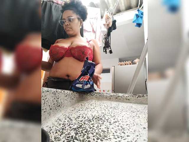 CorinaStonee's BongaCams show and profile