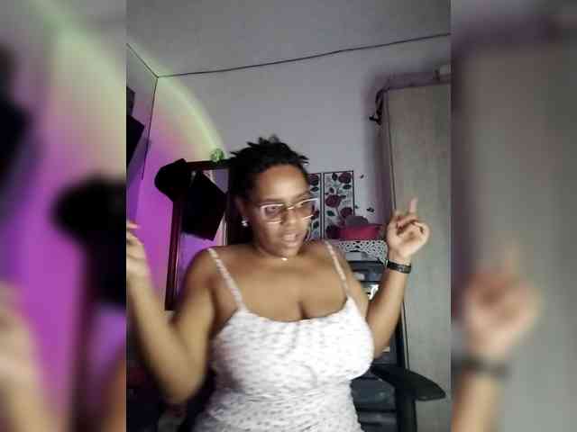 corinastonee webcam