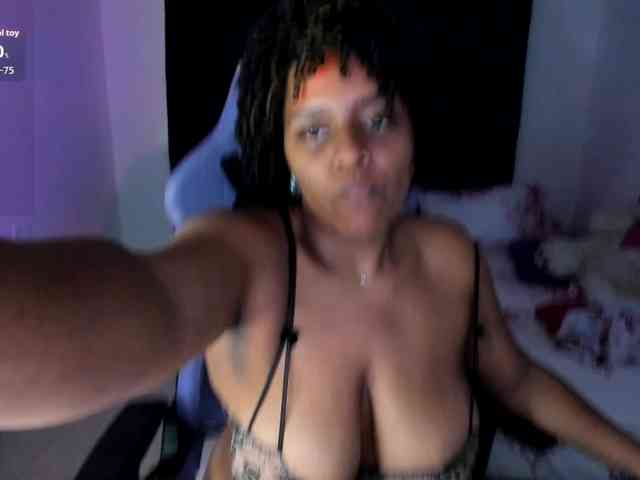 corinastonee corinastonee