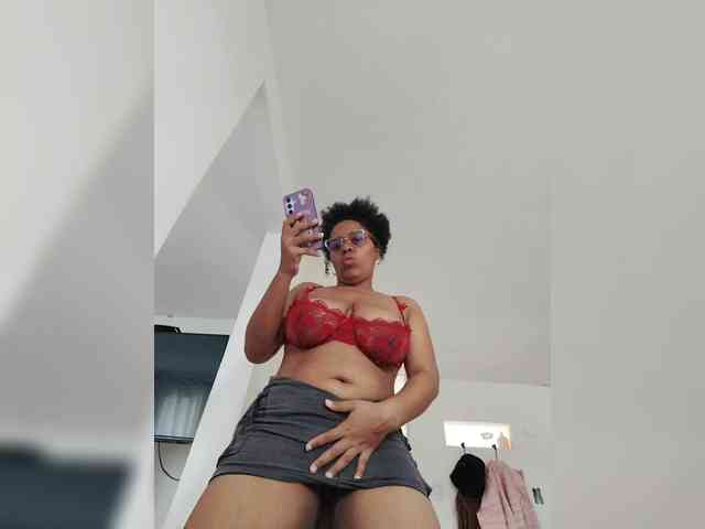 corinastonee Live Webcam on BongaCams