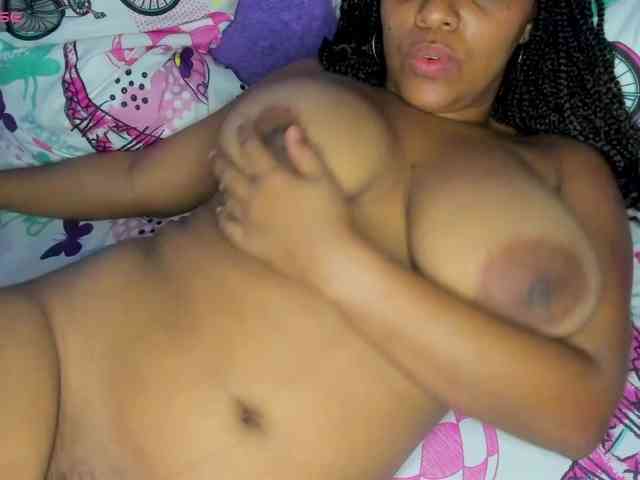 corinastonee webcam