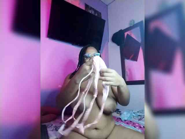 corinastonee webcam