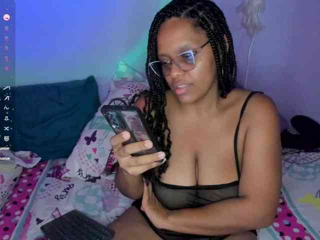 corinastonee webcam