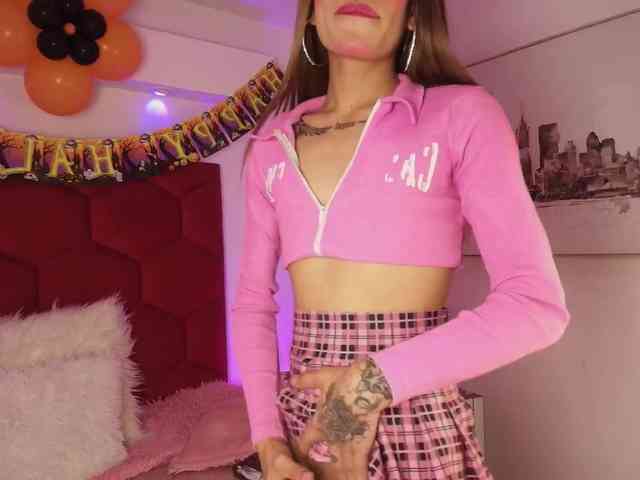 AlaiaSnow Live Webcam on BongaCams