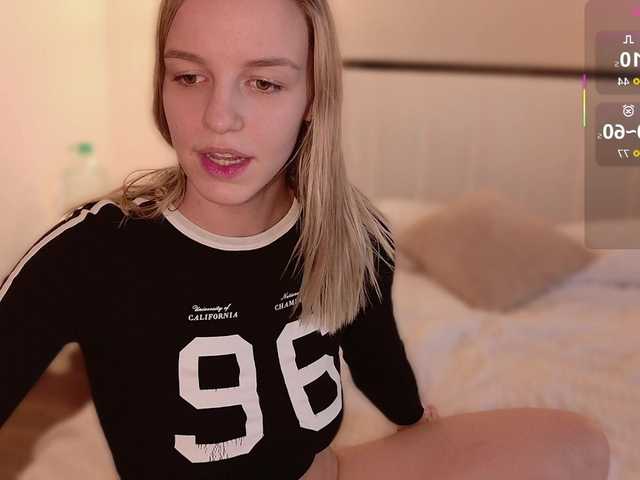 Katrin-Honey's BongaCams show and profile