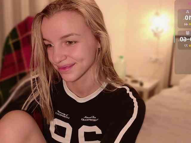 Katrin-Honey webcam
