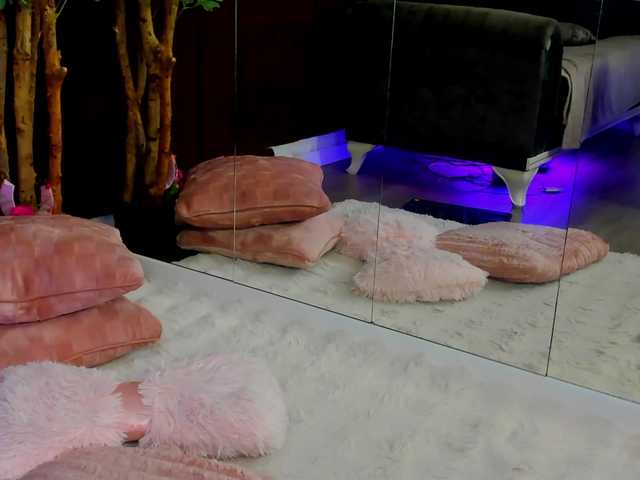 SugarMaple's BongaCams show and profile