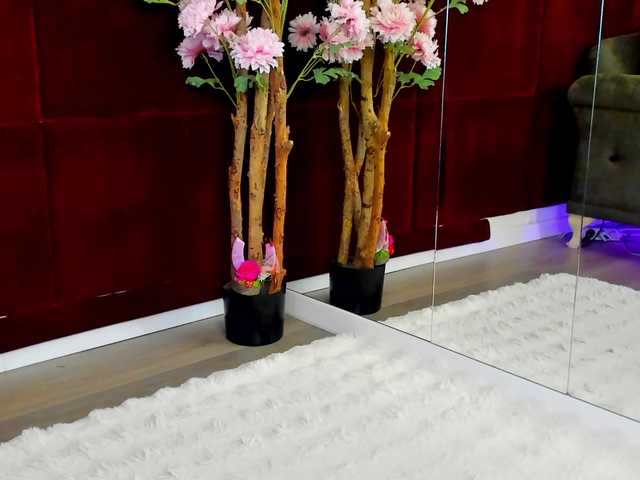 SugarMaple's BongaCams show and profile