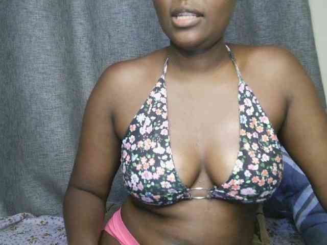 prettylynne Live Webcam on BongaCams prettylynne Live Webcam on BongaCams